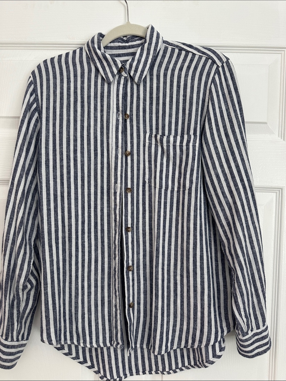 Universal Thread Navy & White Vertical Stripe Button-Down Shirt